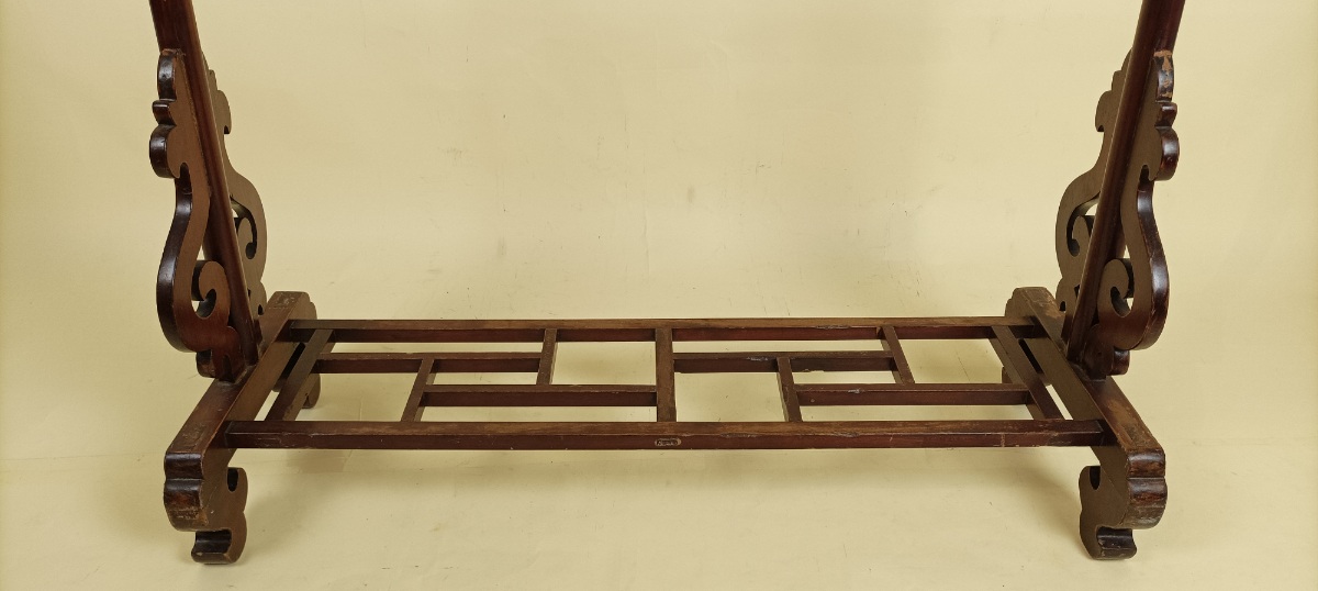 juS0MCuh_An antique Chinese hardwood clothing rack (8).jpg
